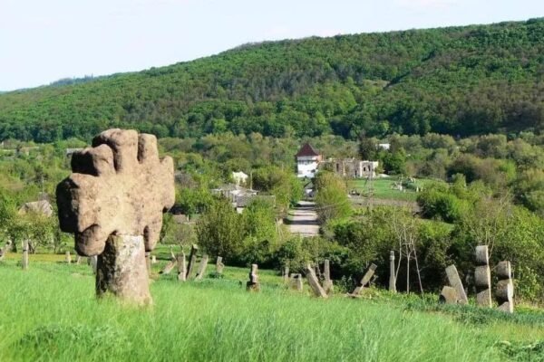 Нардепка Білозір вимагає від Міндовкілля і Мінкульту не допустити знищення заповідника у Буші