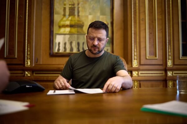 ППО та боєприпаси для України: Зеленський поговорив з генсеком НАТО Столтенбергом