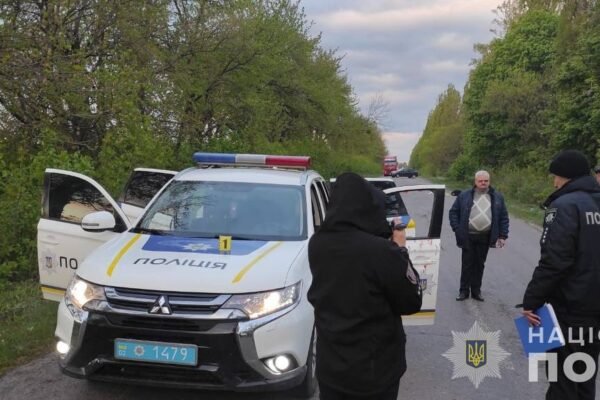 На Вінниччині вночі невідомі розстріляли поліцейських: один загинув (ФОТО)