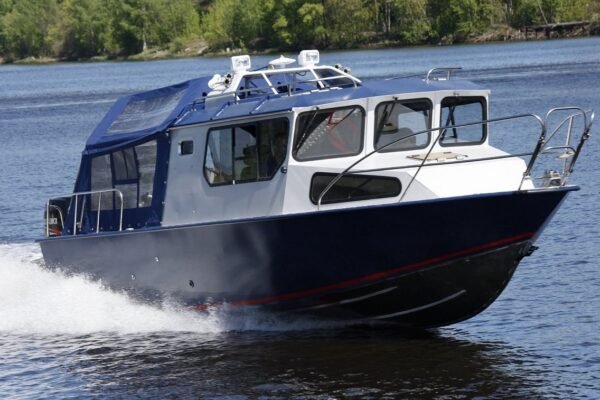 Розвідка підтвердила знищення двох російських катерів типу “Тунець” у Криму (ВІДЕО)