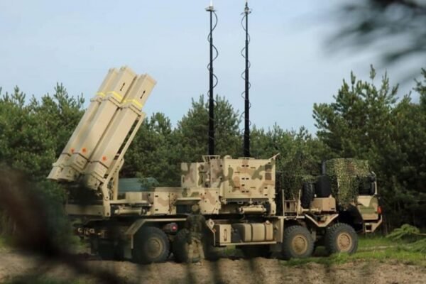 Вночі над Україною збили 12 ракет та понад 30 “шахедів”