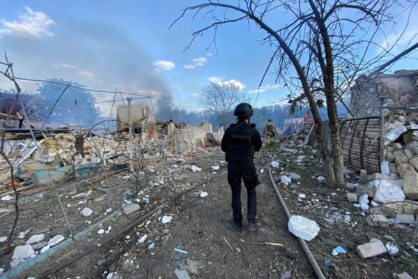 На Харківщині російська авіабомба знищила цілу вулицю (ФОТО)