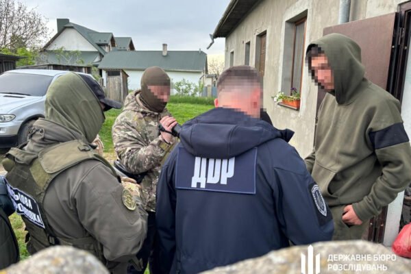 На Буковині правоохоронець переправляв ухилянтів за кордон (ФОТО)