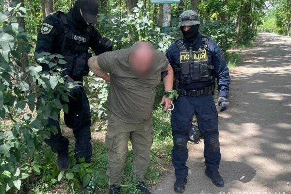 На хабарі затримали працівника РТЦК Одещини