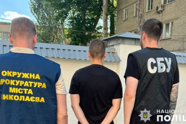 15 тисяч доларів за отримання довідки про фіктивну інвалідність: у Миколаєві викрили двох ділків 