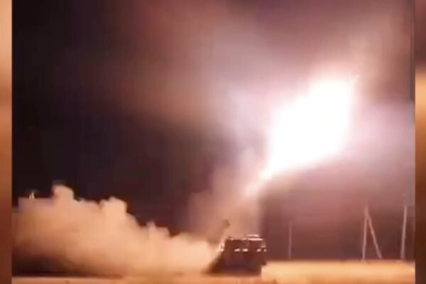 Прикордонники показали, як РСЗВ Vampire бʼють по позиціях окупантів на фронті (ВІДЕО)