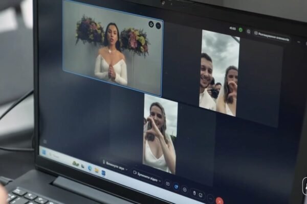 Шлюб онлайн: через “Дію” одружилися перші пари (ВІДЕО)
