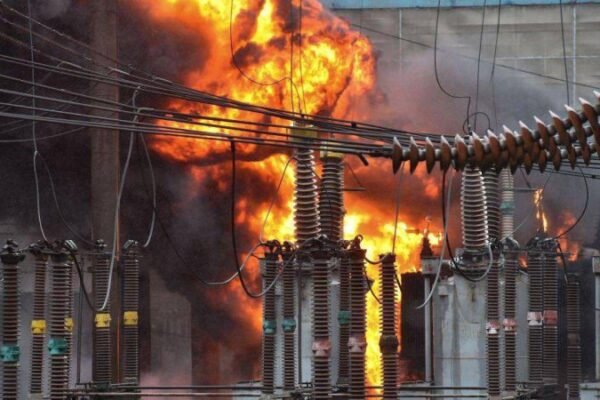 Внаслідок нічної атаки на двох енергооб’єктах поранено 7 енергетиків, один важкий