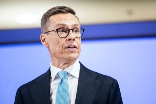 Фінляндія не планує відправляти своїх військових до України