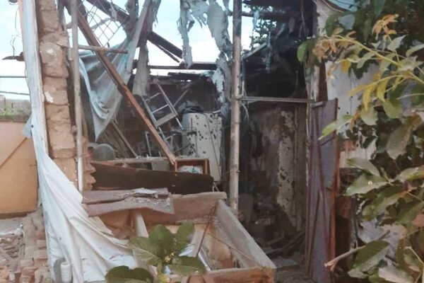 Окупанти вночі атакували Нікополь. Влучили по інфраструктурі