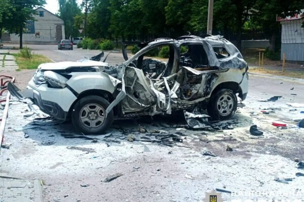 Росіяни атакували з дрона поліцейське авто на Херсонщині