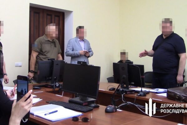 Командувачу Сил ТрО “Південь”, якому бійці будували маєток, призначили 2 млн грн застави