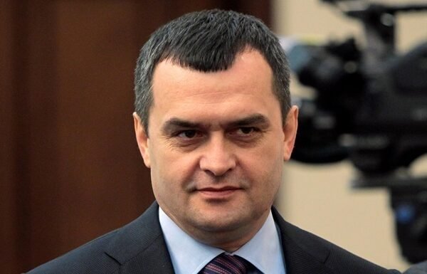 Намагався схилити окремих українських посадовців до зради: Підозру оголошено ексміністру МВС часів Януковича