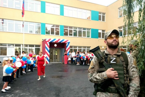 Росіяни на окупованих територіях запроваджують обов’язковий військовий вишкіл дітей, – ЦНС