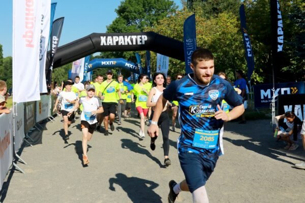У Вінниці на другому благодійному забігу RUN 4 VICTORY зібрали близько 500 тис. грн на FPV-дрони для ЗСУ (ФОТО)