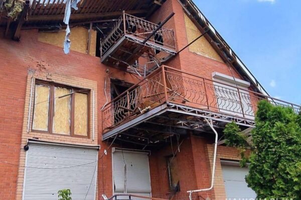 Поліція показала наслідки атак на Нікопольщину минулої доби (ФОТО)