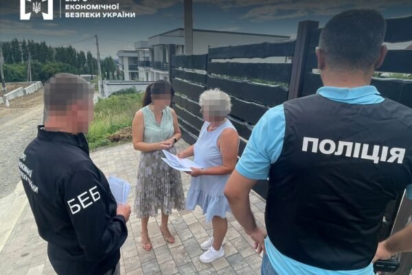 Посадовиця Ужгородської міськради розтратила 1,5 млн грн, підробивши документи на землю