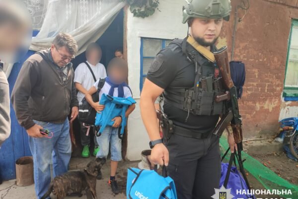 Евакуація з Вовчанська: За добу правоохоронці вивезли 18 людей