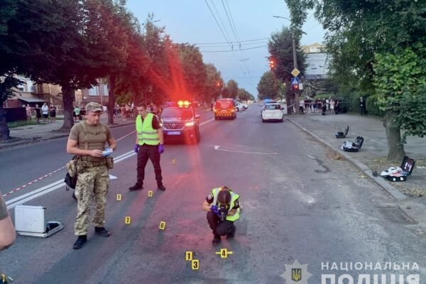 В Луцьку прогримів вибух: Ймовірно розірвалася граната, яку кинув у натовп чоловік