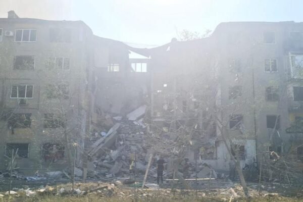 Окупанти обстріляли Мирноград та Лиман на Донеччині: 1 загиблий та 11 поранених