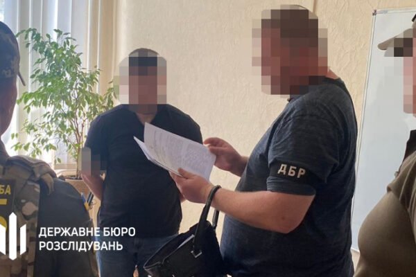 На Одещині викрили правоохоронця, який заробляв на переправлянні ухилянтів через кордон