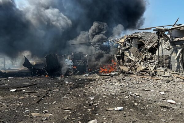 Росіяни вдарили по підприємству у Покровську: загинули три людини (ФОТО)