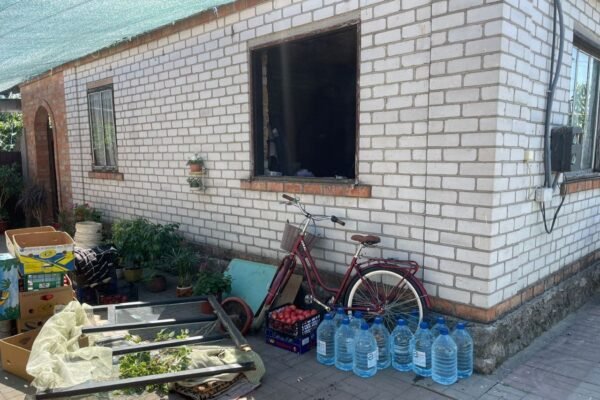 Росіяни поцілили дроном по Нікопольському району: двоє постраждалих (ФОТО)