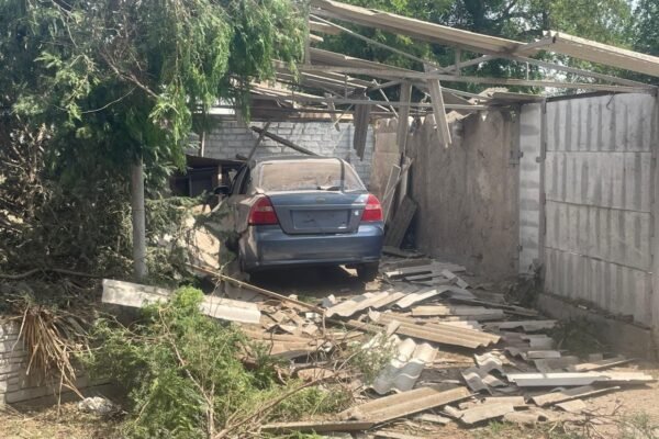 Росіяни обстріляли Нікопольщину: загинув чоловік, є постраждала (ФОТО)