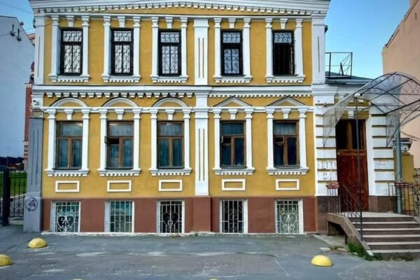 Знесення садиби Зеленських у Києві: Місто позиватиметься до забудовника та вимагатиме відбудови історичного об’єкта