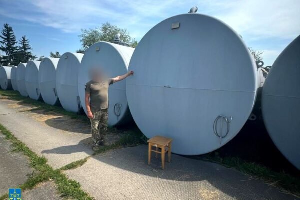 Житомирська підприємиця продала львівським військовим неякісні резервуари для зберігання авіаційного палива за 15 млн грн