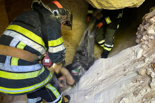 На Буковині чоловіка завалило піском та щебенем на несанкціонованому кар’єрі