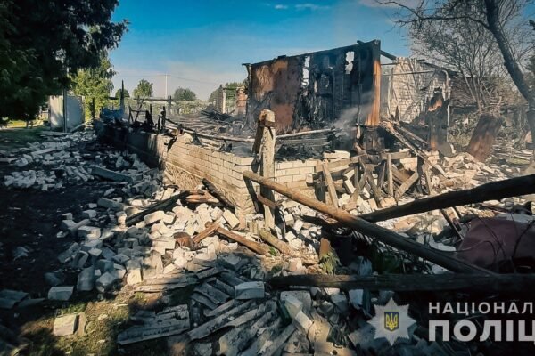 Пекельна доба на Сумщині: Через обстріли вигоріло 50 га стерні, зруйновано десятки будинків, є загиблі й поранені