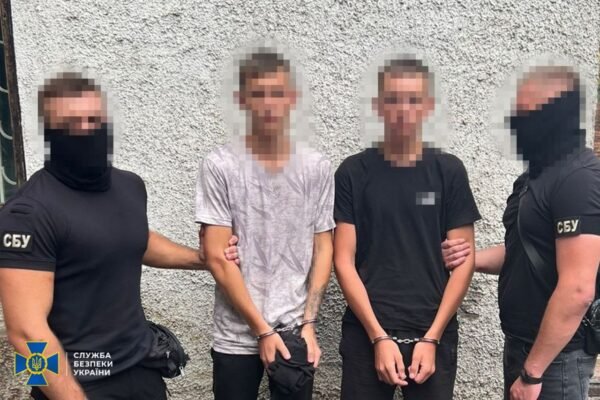 У Запоріжжі та Кропивницькому затримали чоловіків, що “полювали” на авто ЗСУ