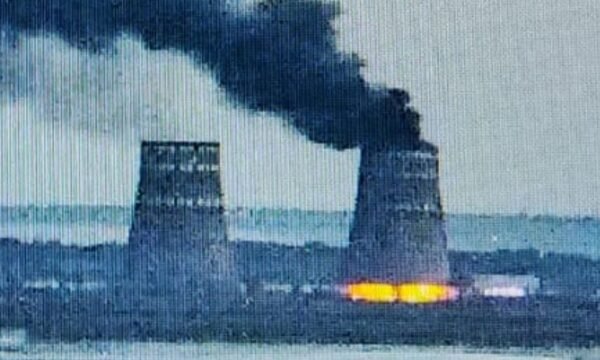 Окупанти влаштували пожежу на захопленій ЗАЕС: Що відомо на ранок