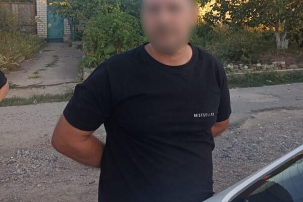 У Херсоні чоловік кинув гранату в натовп: Є загиблий та поранені