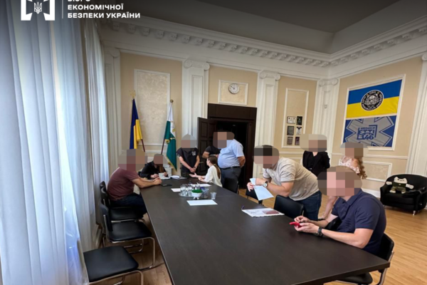 Посадовці Полтавської міськради розтратили понад 5 млн грн на закупівлі дронів