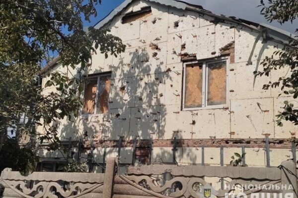 Упродовж доби росіяни атакували Нікопольщину. Відомо про десятки руйнувань