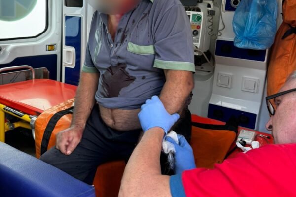 Окупанти з дрона обстріляли пункт видачі гумдопомоги в Куп’янську (ФОТО)
