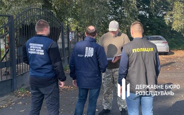 У Франківську судили посадовця військкомату, в якому фіктивно служили місцеві футболісти: відбувся штрафом