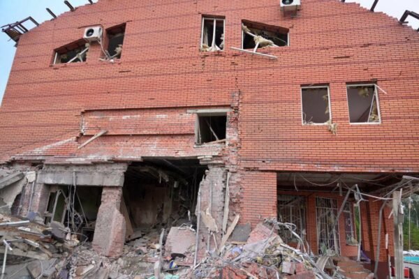 Вночі окупанти вдарили по Запоріжжю. Є загиблі, серед яких мала дитина (ФОТ)