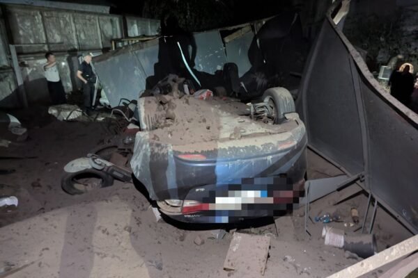 Окупанти вночі скинули авіабомбу на Охтирку. Є руйнування