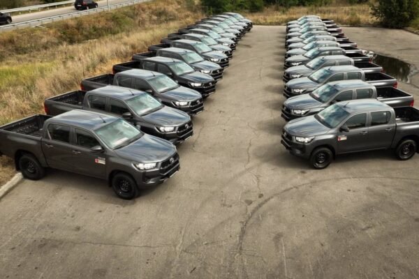 Три військові частини отримали 25 потужних позашляховиків від Київщини, – Кравченко