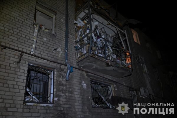 Окупанти вчергове атакували КАБами Запоріжжя: Відомо про 7 поранених (ФОТО, ВІДЕО)