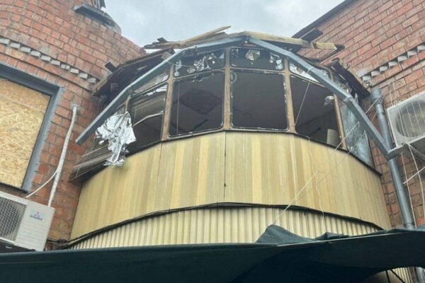 Окупанти вкотре продовжують бити по Нікопольщині: Пошкоджено 12 приватних будинків (ФОТО)