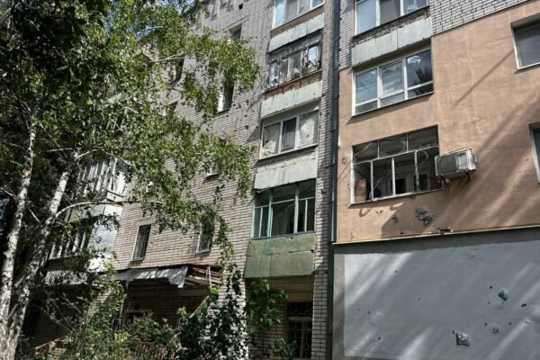 Артобстріл Марганця: постраждали дві жінки та дитина (ФОТО)