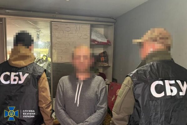 В Івано-Франківську затримали ще двох паліїв авто військових