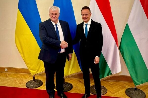 Сибіга відвідав Будапешт для зустрічі з головою МЗС Угорщини