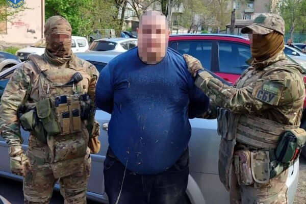 Двох жителів Запоріжжя, які корегували ворожі обстріли по місту, відправили за ґрати