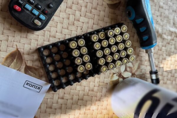 На Одещині в чоловіка виявили наркотики та зброю