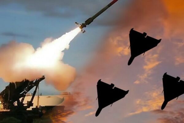 У ніч на 6 жовтня окупанти запустили по Україні 87 “шахедів” та чотири ракети